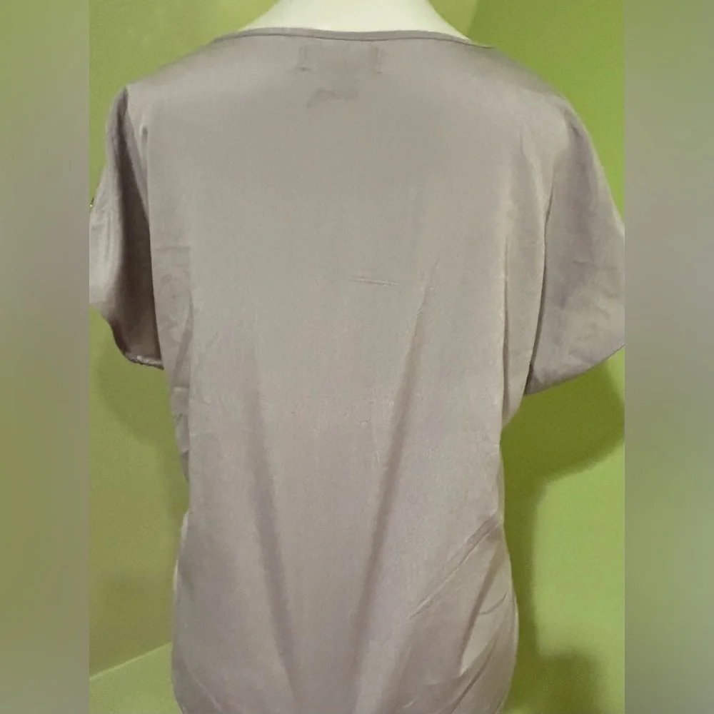 Sparkly Silver Sequin Shortsleeved Top by Seductions - New Size Medium 💍 - Picture 2 of 12